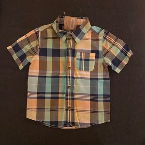 NWT. BOYS-2T SHORT-SLEEVE SHIRT